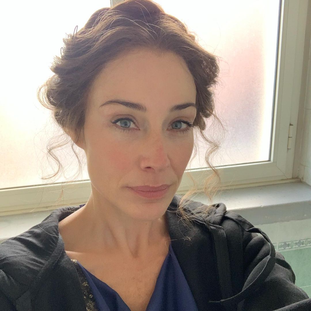 Claire Forlani: Bio, Age, Net Worth and Facts - Celebrity Sphere